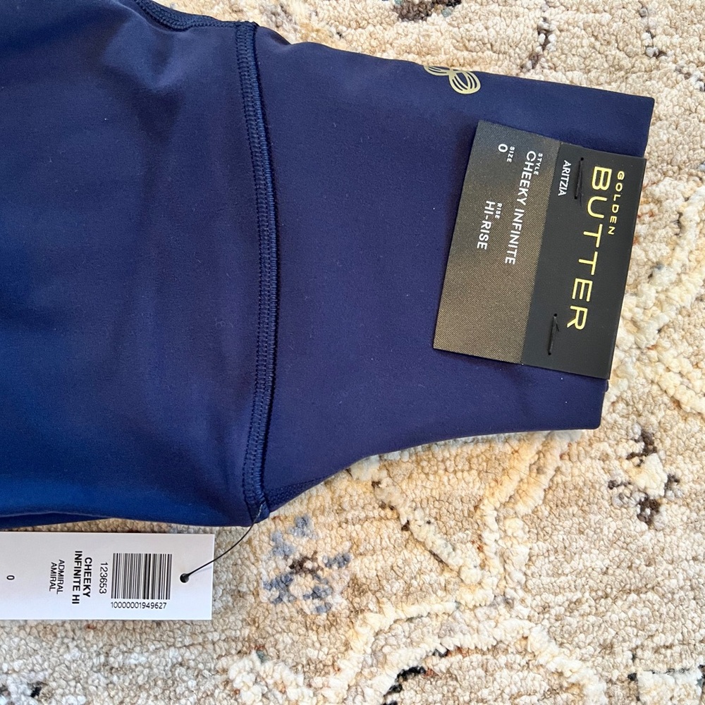 Aritzia Butter Leggings *NEW*